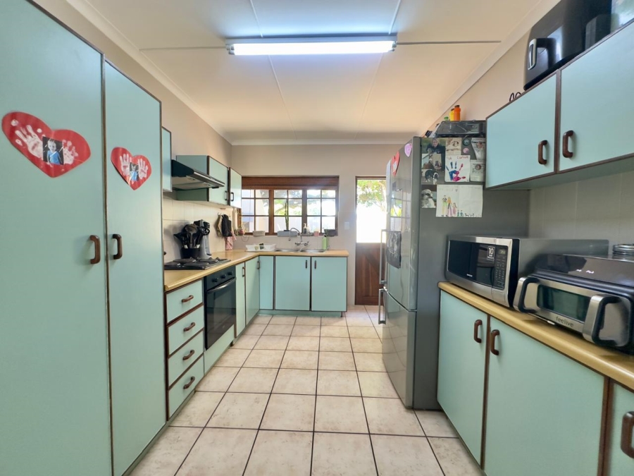 3 Bedroom Property for Sale in Stilbaai Wes Western Cape